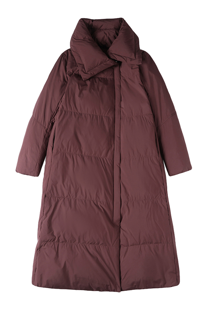 Well Tailored Garment with a Graceful Silhouette