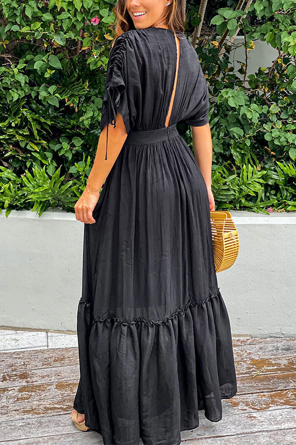 Effortlessly Elegant Dress with a Timeless Design