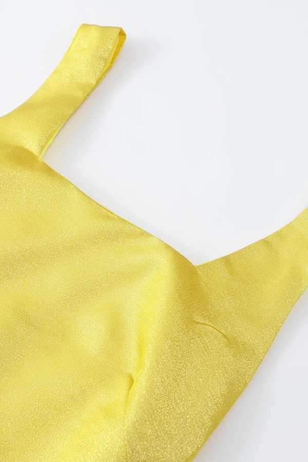 Gracefully Styled Garment for Any Occasion