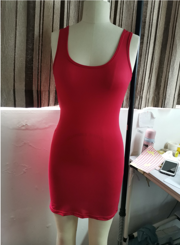 Beautifully Crafted Dress in a Classic Style