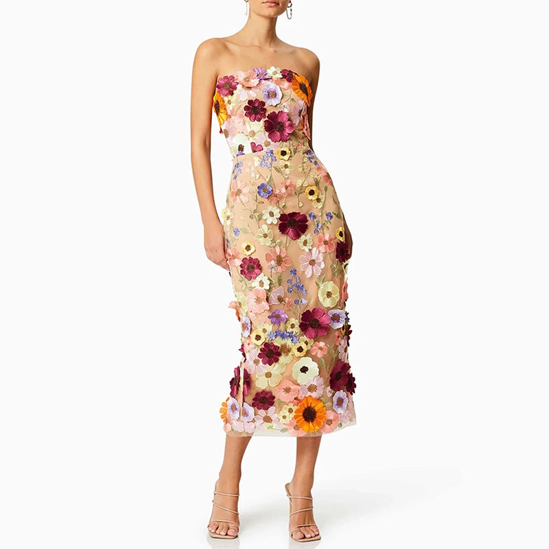 Beautifully Finished Dress in a Timeless Design