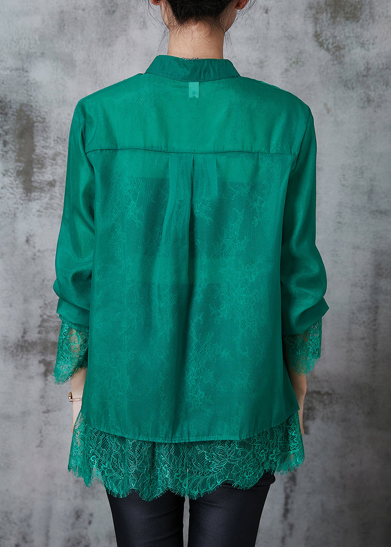 Classic Vintage Shirt with a Flattering Fit