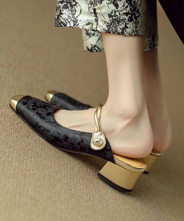 Effortlessly Elegant Sandals with a Timeless Design