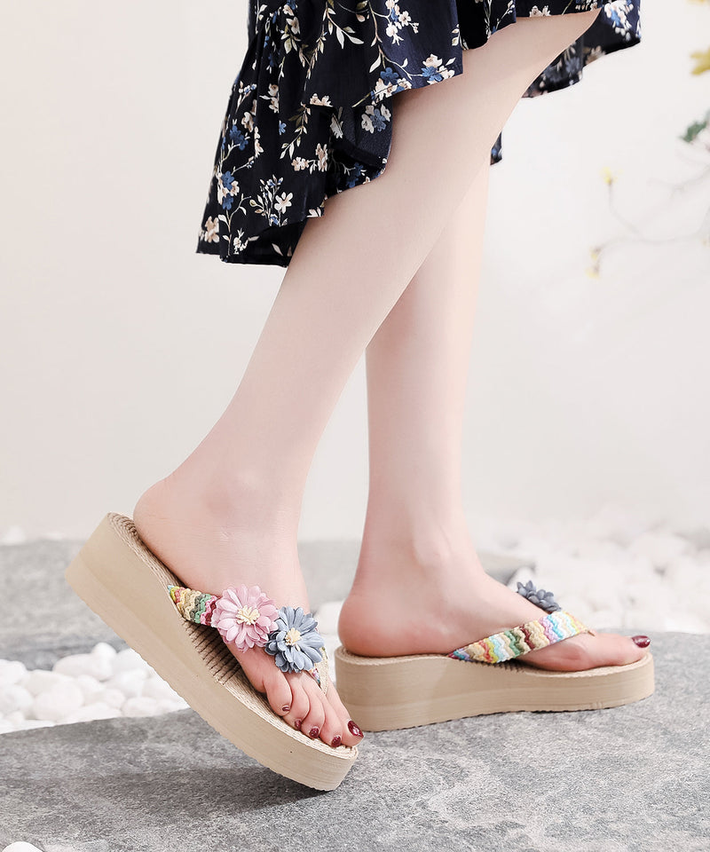 Effortlessly Elegant Sandals with a Timeless Design