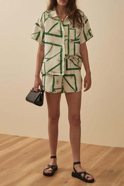 Polished Top with an Effortless Classic Look