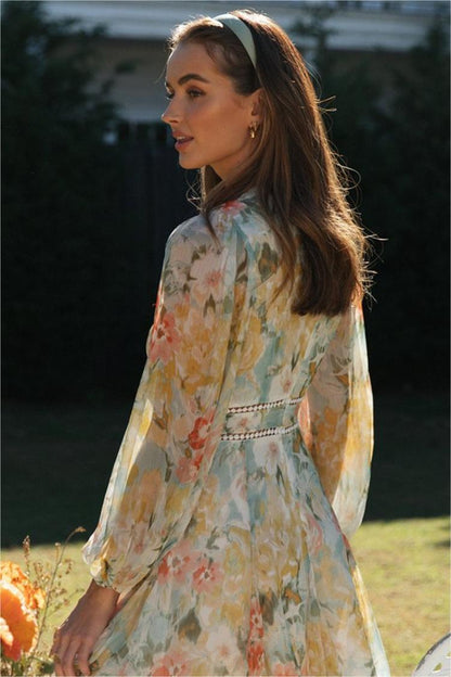 A Vintage Style Dress with Delicate Timeless Details