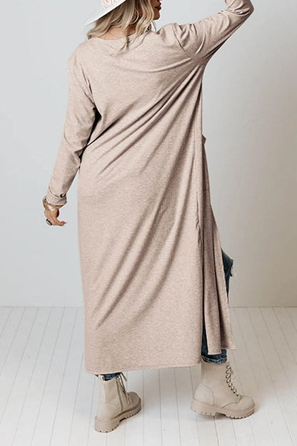 Well Tailored Cardigan with a Graceful Silhouette