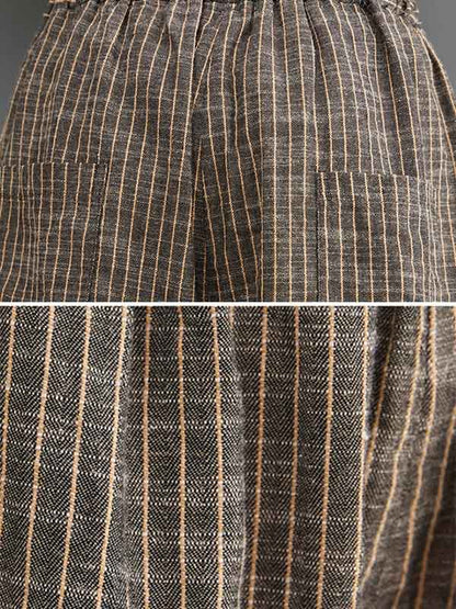 Effortlessly Elegant Pants with a Timeless Design