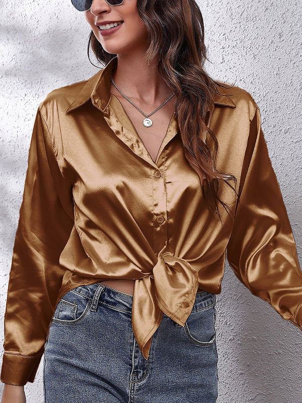 Classic Vintage Blouse with a Flattering Fit