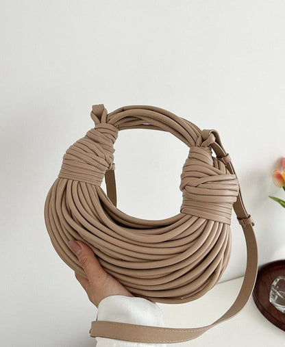 Gracefully Styled Bag for Any Occasion