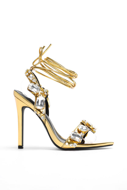 A Vintage Style Heels with Delicate Timeless Details