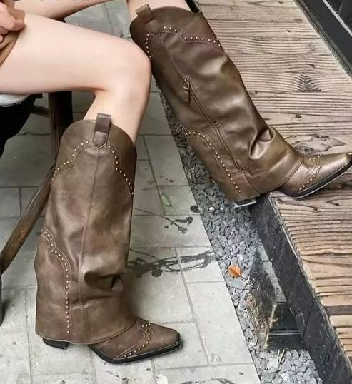 Sophisticated Boots with a Clean Classic Look