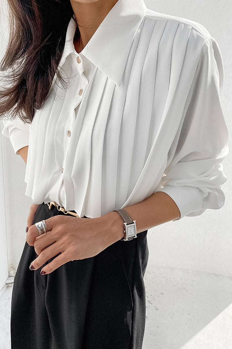 Classic Vintage Blouse with a Flattering Fit