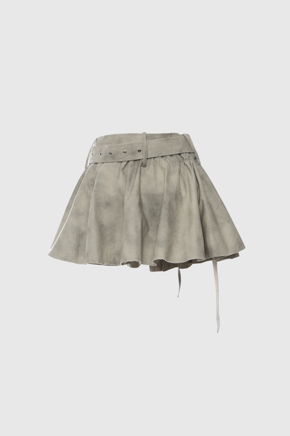 Effortlessly Elegant Garment with a Timeless Design