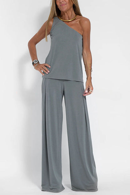 Sophisticated Pants with a Clean Classic Look