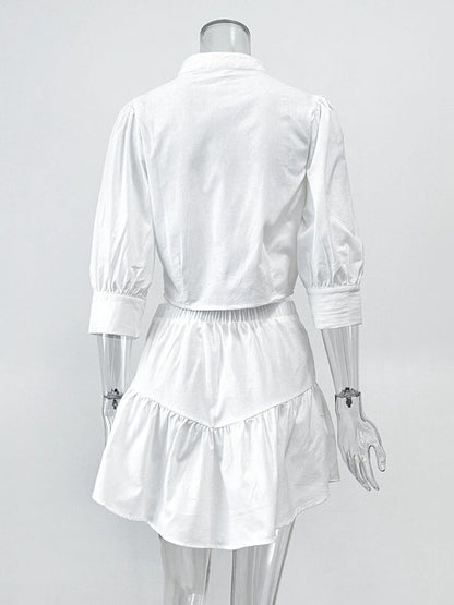 Sophisticated Blouse with a Clean Classic Look
