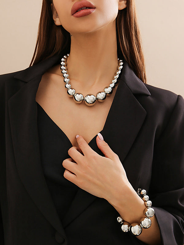 Beautifully Finished Garment in a Timeless Design