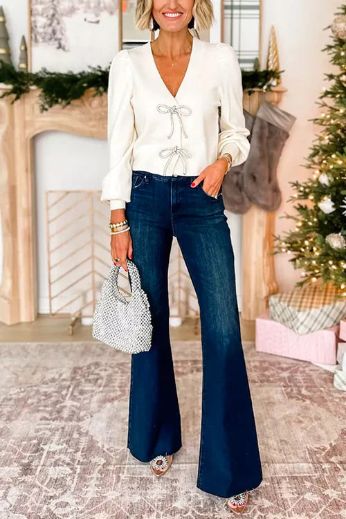 Effortlessly Elegant Sweater with a Timeless Design