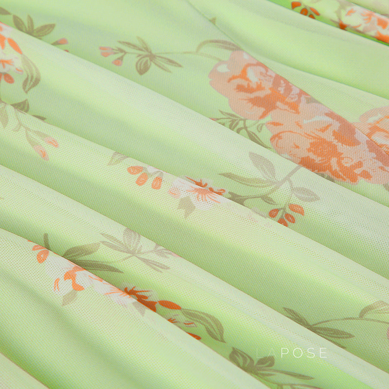 Effortlessly Elegant Garment with a Timeless Design