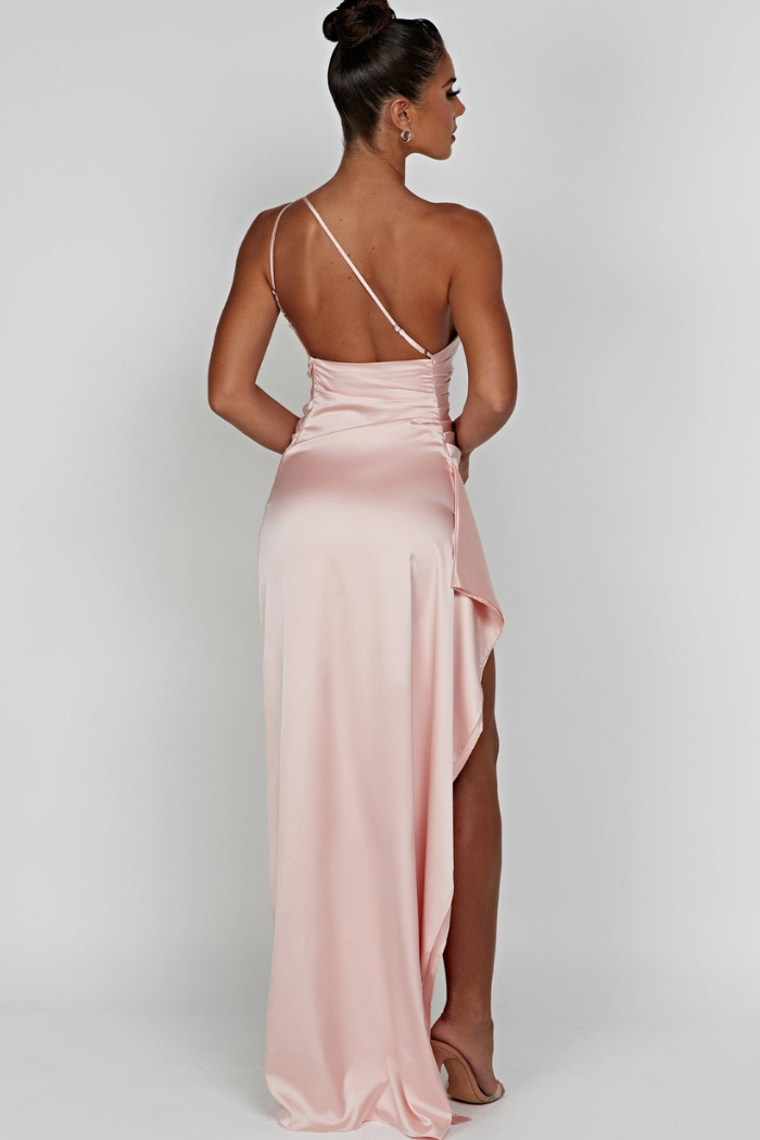 Polished Garment with an Effortless Classic Look