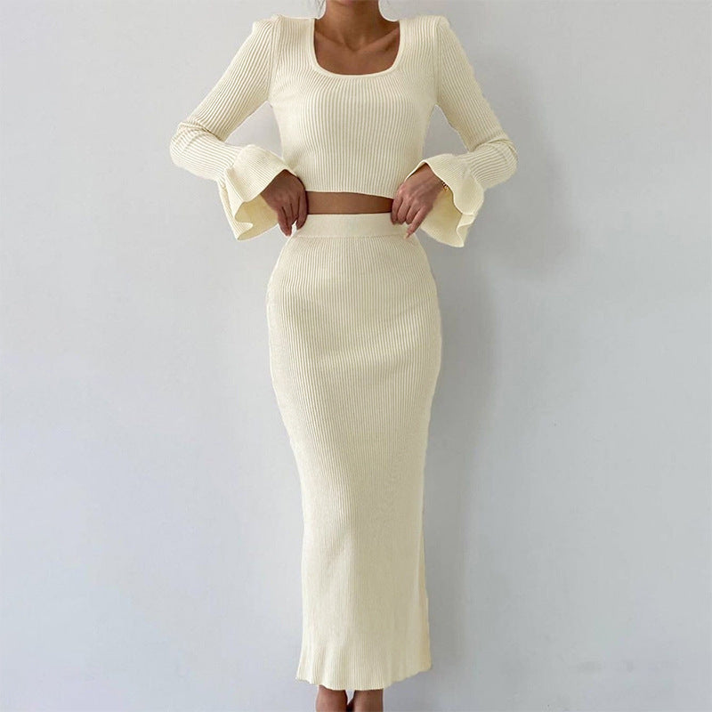 Effortlessly Elegant Garment with a Timeless Design