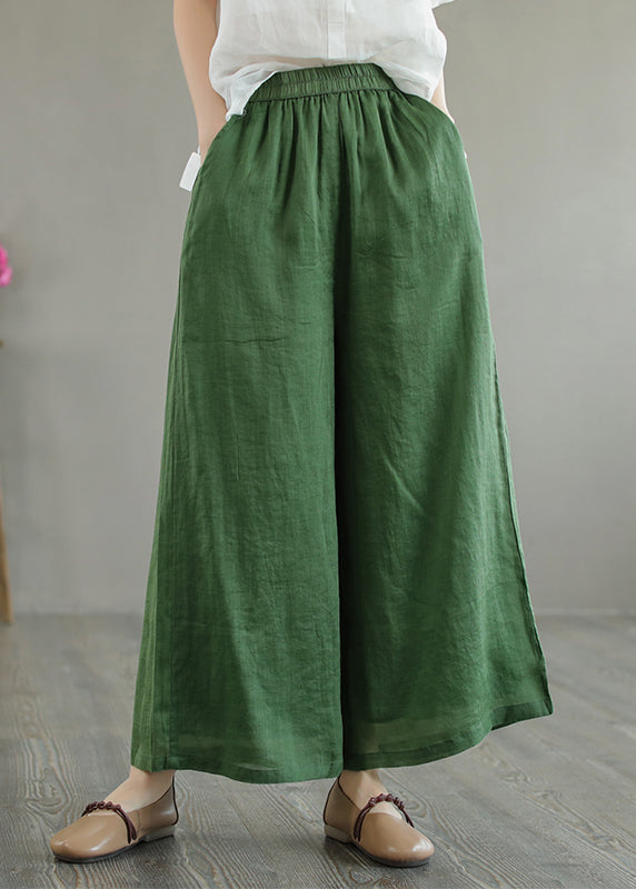 Effortlessly Elegant Pants with a Timeless Design
