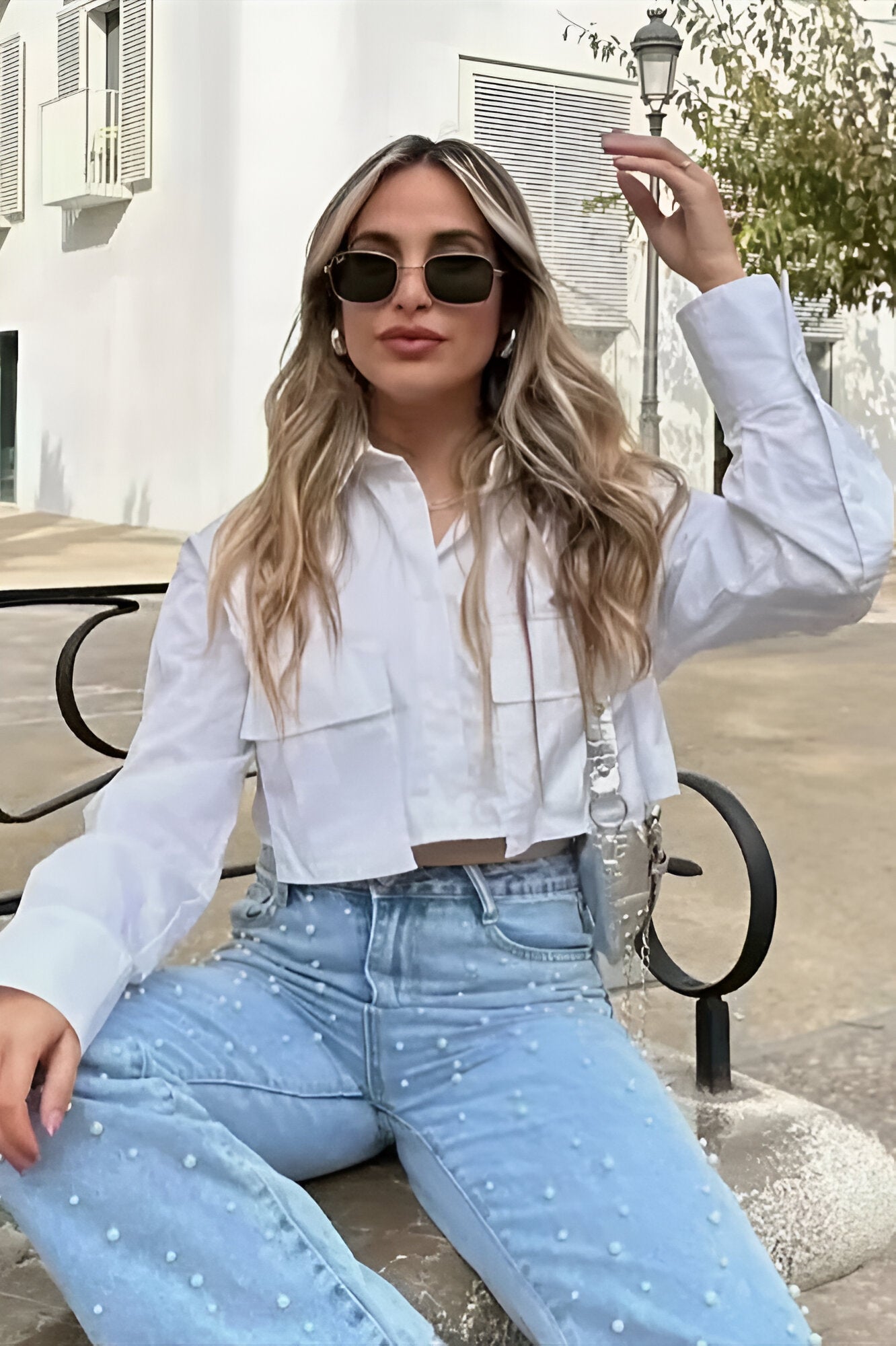 Well Tailored Shirt with a Graceful Silhouette