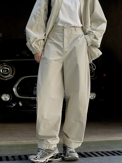 Well Tailored Pants with a Graceful Silhouette