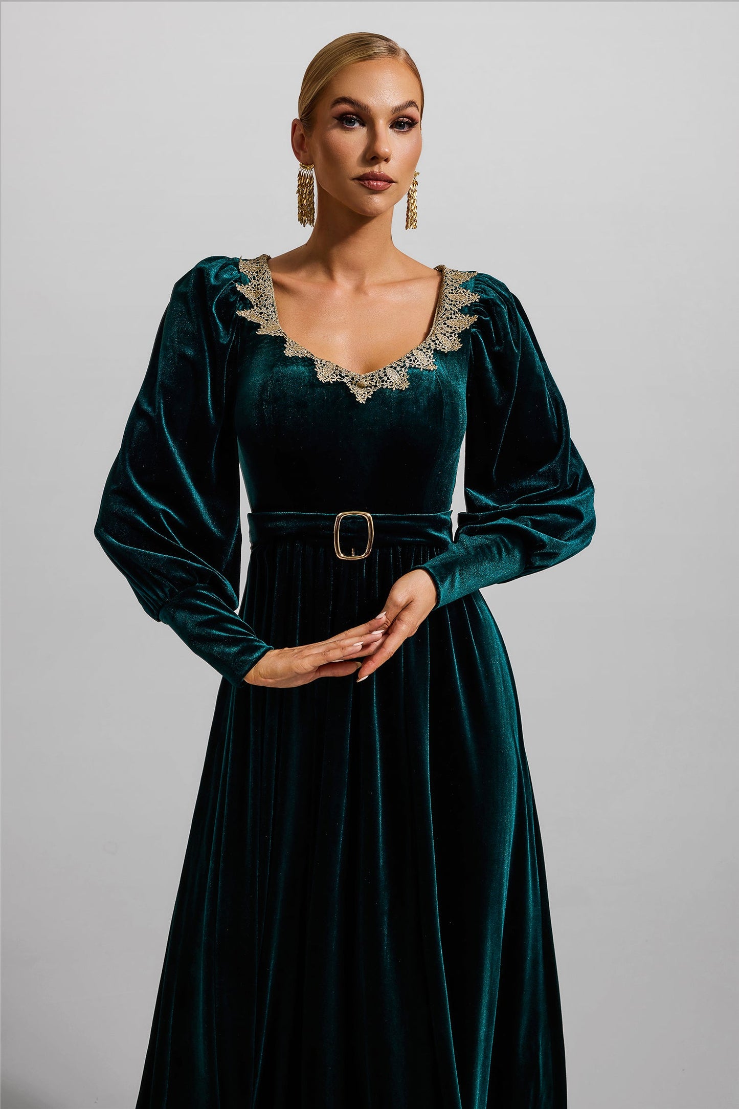 Polished Dress with an Effortless Classic Look