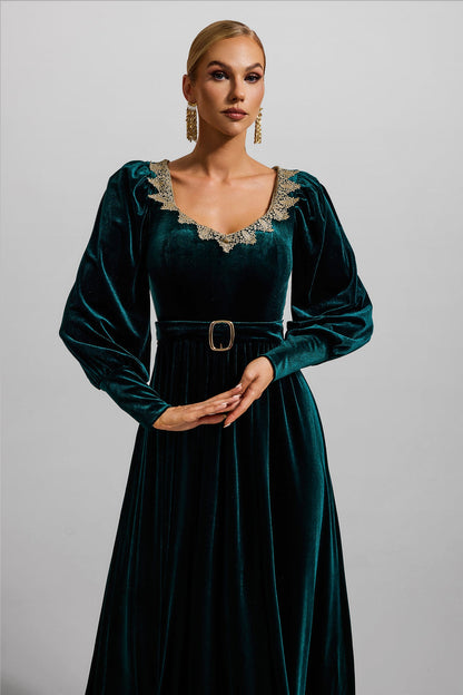 Polished Dress with an Effortless Classic Look