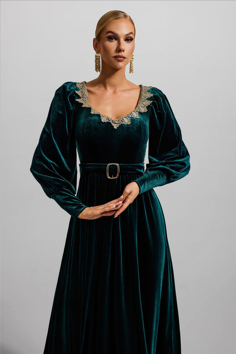 Polished Dress with an Effortless Classic Look