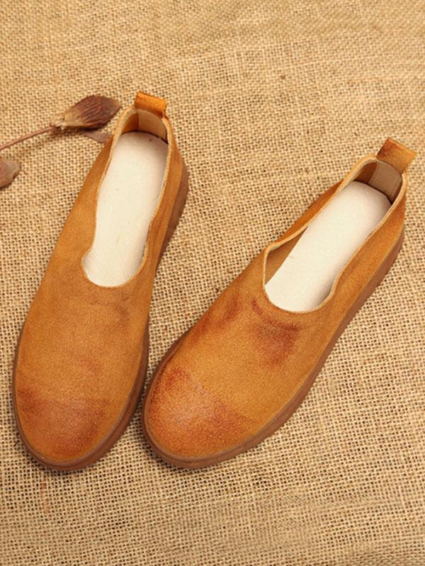 A Vintage Style Shoes with Delicate Timeless Details
