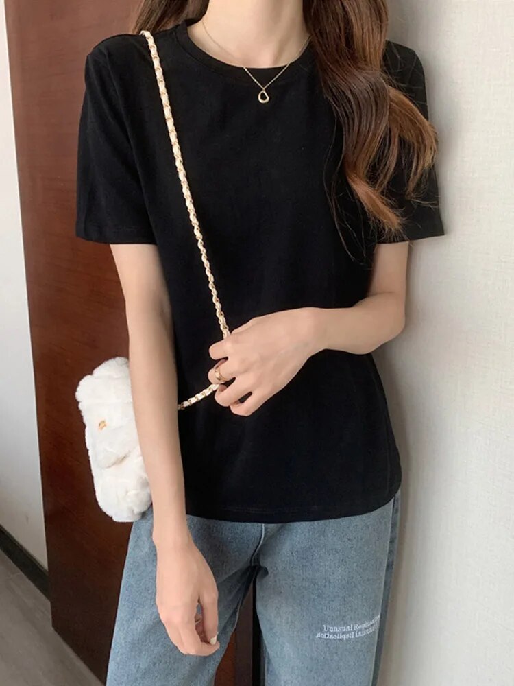 Classic Vintage T-Shirt with a Flattering Fit