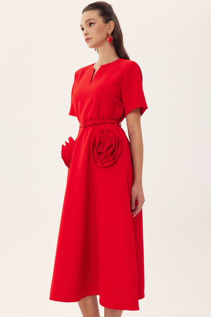 Polished Dress with an Effortless Classic Look