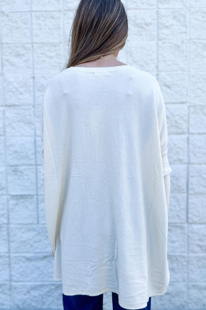Effortlessly Elegant Sweater with a Timeless Design
