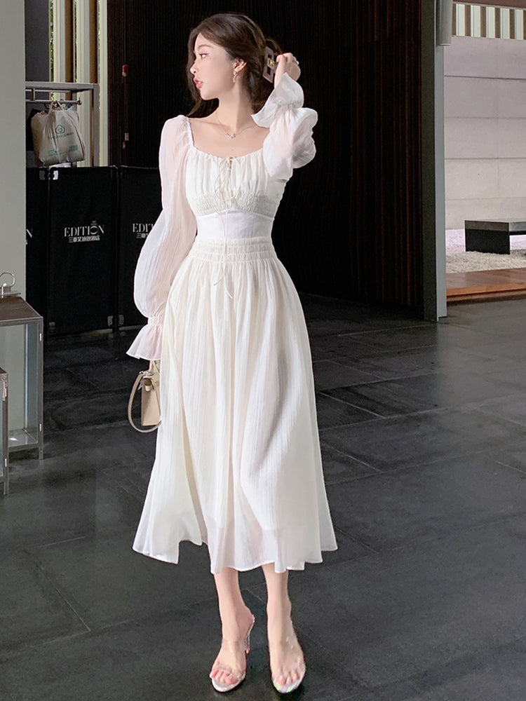 Classic Vintage Dress with a Flattering Fit