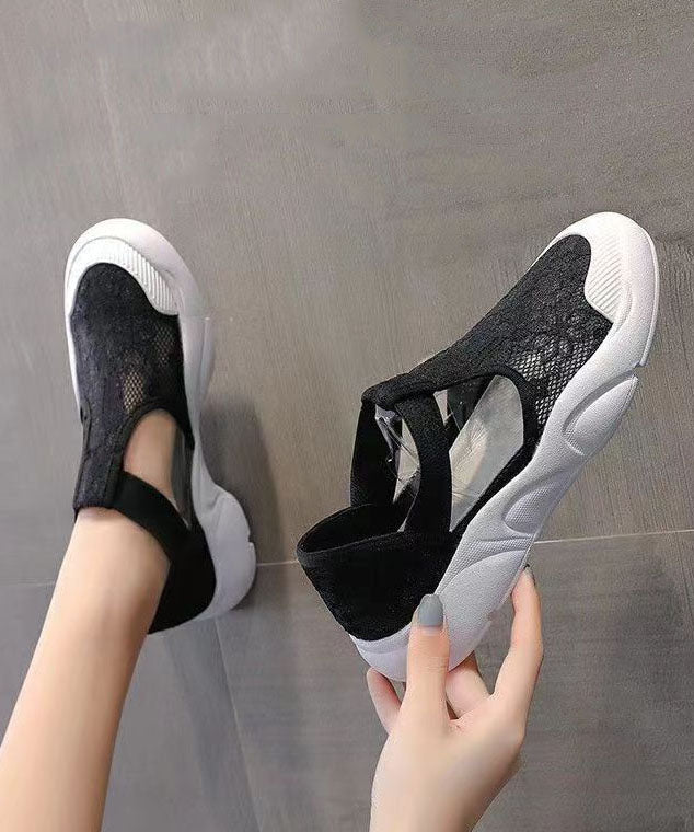 Well Tailored Sandals with a Graceful Silhouette