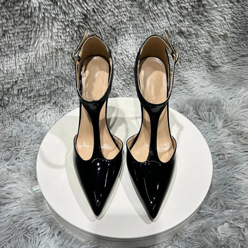 Elegantly Styled Shoes for Everyday Wear