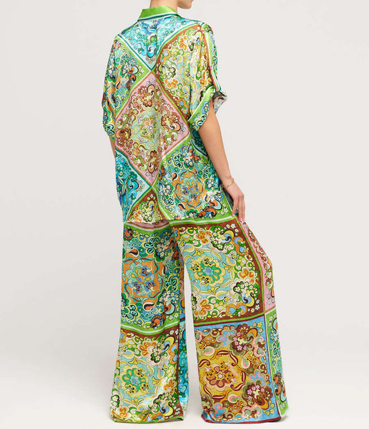 Elegantly Styled Shirt for Everyday Wear