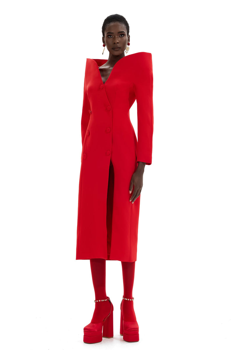Well Tailored Coat with a Graceful Silhouette