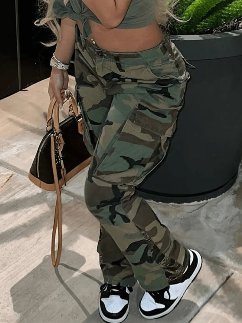 Classic Vintage Pants with a Flattering Fit