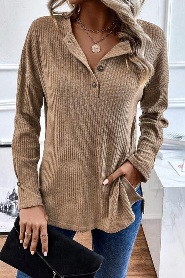 Classic Vintage Sweater with a Flattering Fit