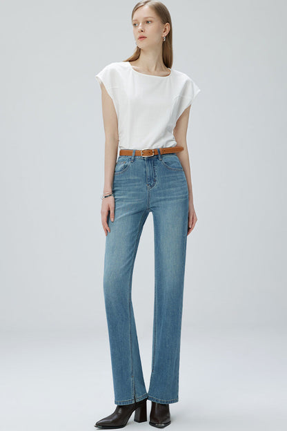 Well Tailored Garment with a Graceful Silhouette