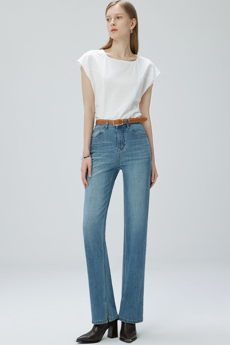 Well Tailored Garment with a Graceful Silhouette