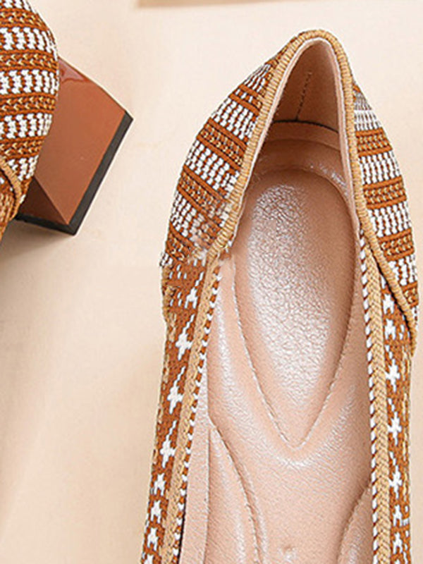 Effortlessly Elegant Shoes with a Timeless Design