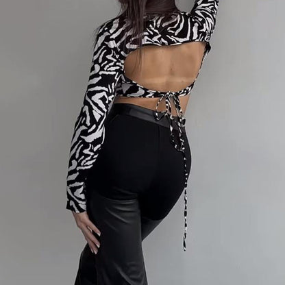 Effortlessly Elegant Pants with a Timeless Design