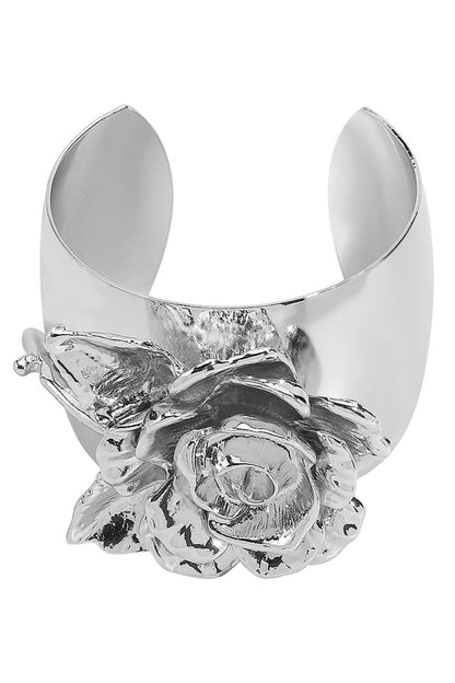 Gracefully Styled Garment for Any Occasion