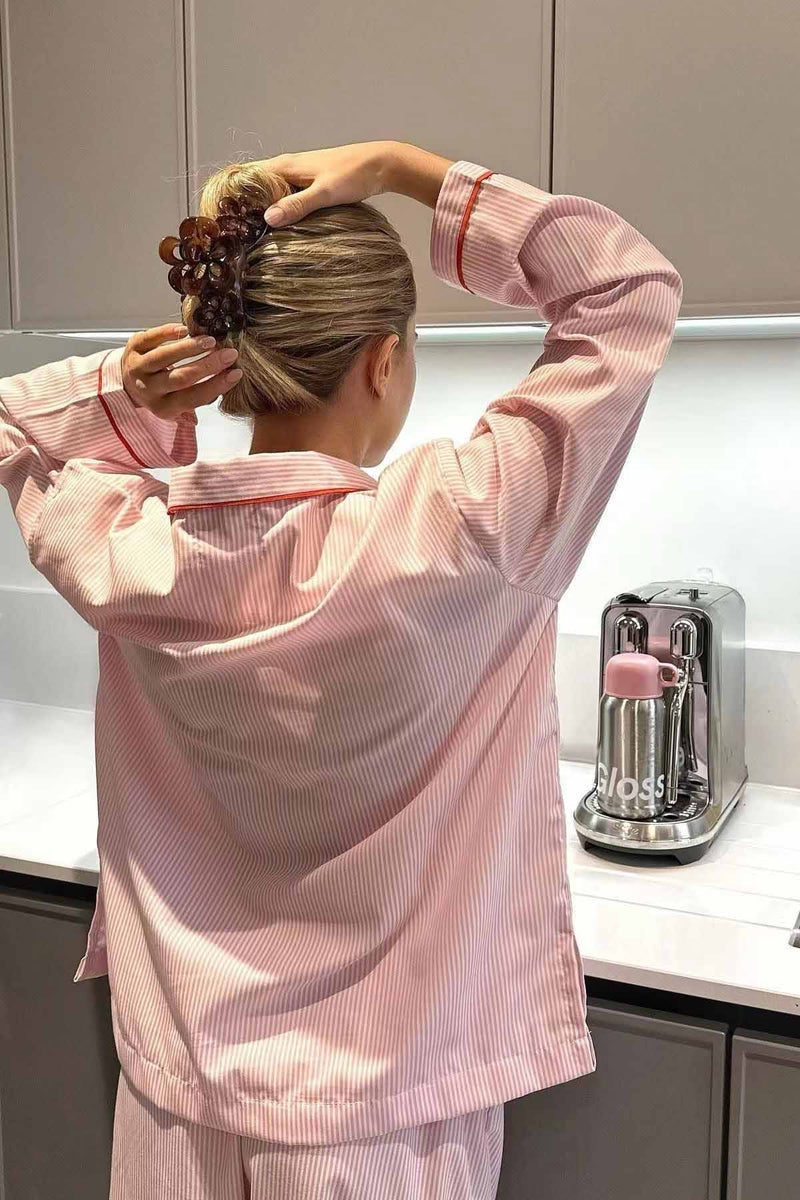 Effortlessly Elegant Garment with a Timeless Design