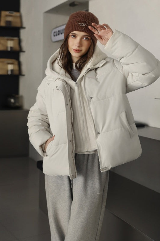 Effortlessly Elegant Jacket with a Timeless Design
