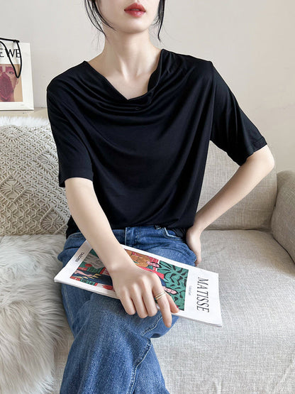 Effortlessly Elegant T-Shirt with a Timeless Design